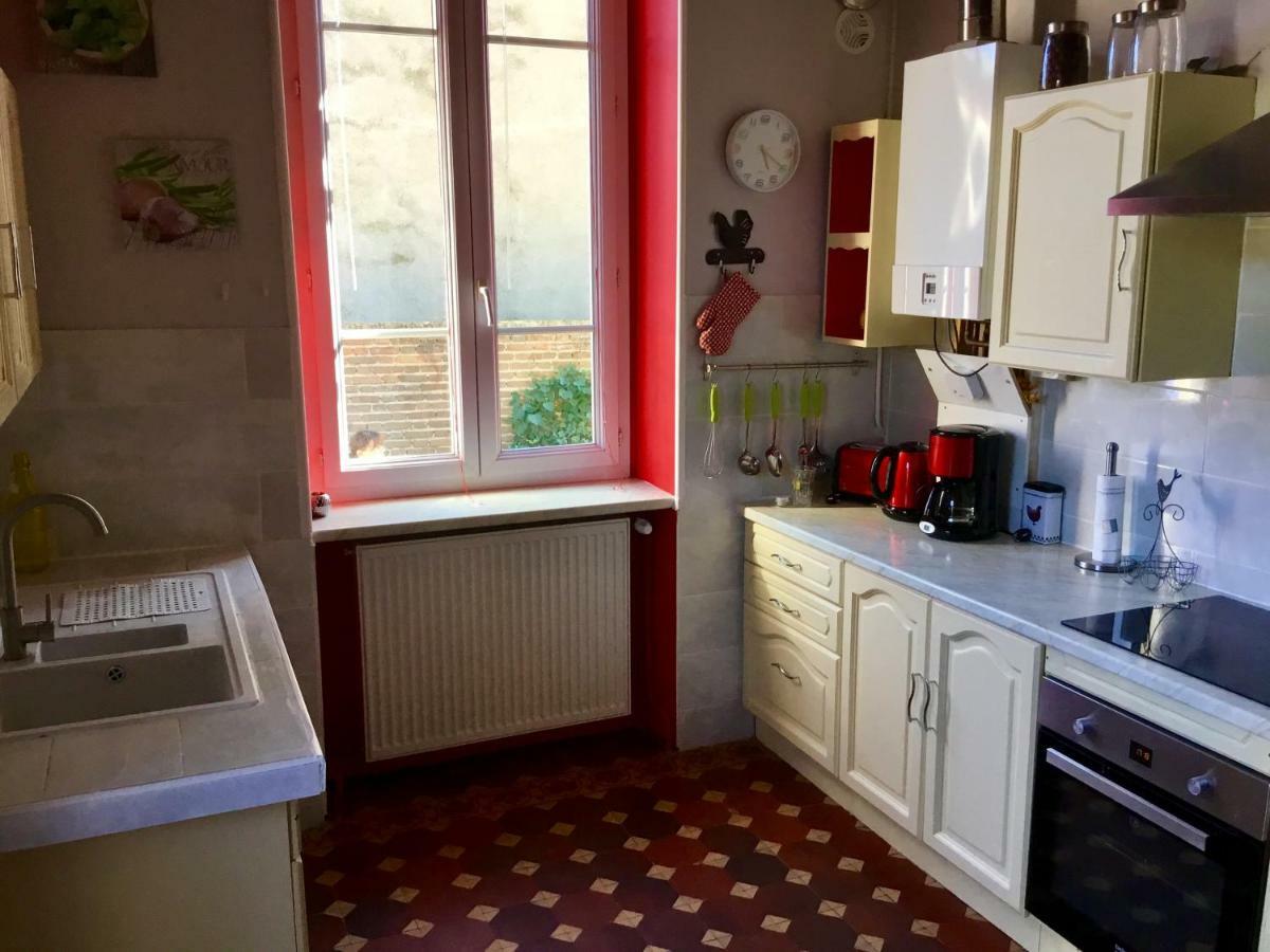 Apartamento Gite Chez Madeleine Louhans Exterior foto