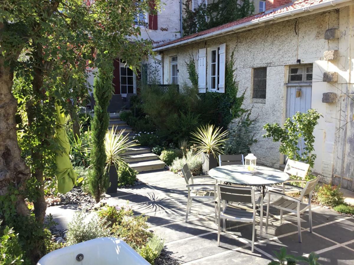 Apartamento Gite Chez Madeleine Louhans Exterior foto